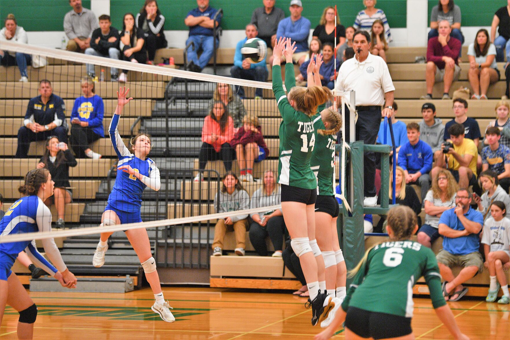Volleyball: Queensbury at Hudson Falls